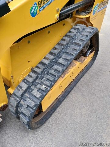 Kompaktné nakladače Gehl RT 165