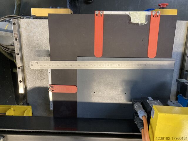 Glasformschneidetisch Laser (Hegla Gruppe) LCD-Schneidanlage L3004