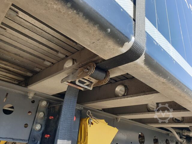 Semiremorcă cu podea mobilă Fliegl SDS 390 Schubboden