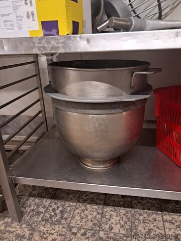 Batteur planétaire de pâtisserie 60 L Bear 
