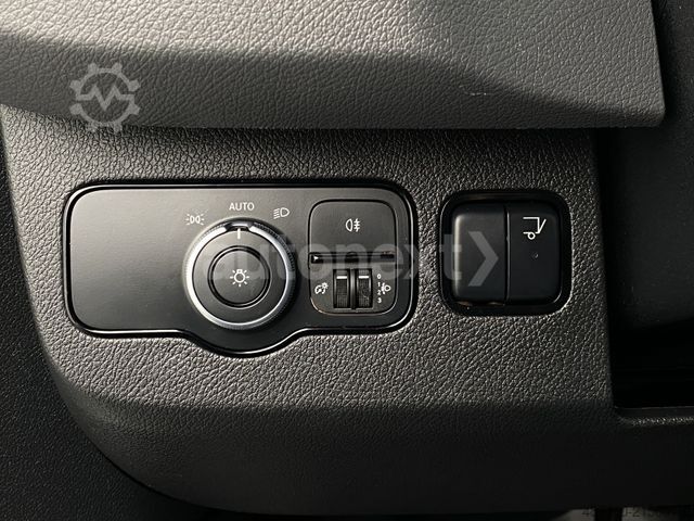 Dėžinis furgonas MERCEDES-BENZ Sprinter 316 Aut.*Ladebordwand* AHK 3,5t+Navi 31