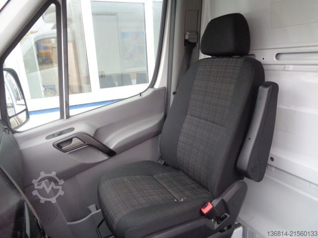 Šaldytuvo kėbulo furgonas MERCEDES-BENZ Sprinter 316 CDI 2 Zonen Kühler Carrier