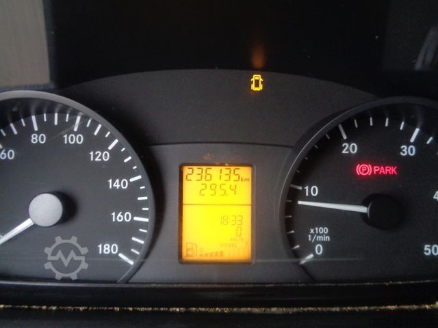 Šaldytuvo kėbulo furgonas MERCEDES-BENZ Sprinter 316 CDI 2 Zonen Kühler Carrier