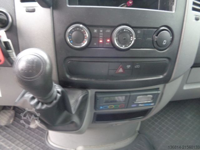 Šaldytuvo kėbulo furgonas MERCEDES-BENZ Sprinter 316 CDI 2 Zonen Kühler Carrier