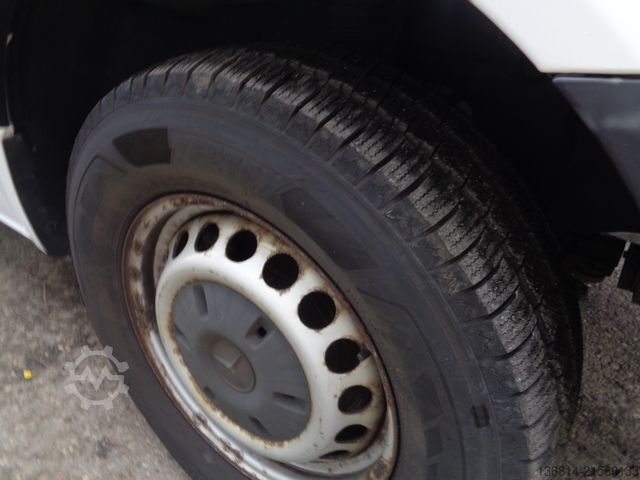 Šaldytuvo kėbulo furgonas MERCEDES-BENZ Sprinter 316 CDI 2 Zonen Kühler Carrier