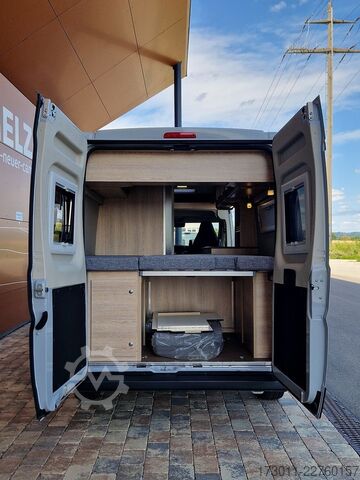 קמפרוואן PÖSSL Summit 600 Plus Automat Markise Solar Navi AHK