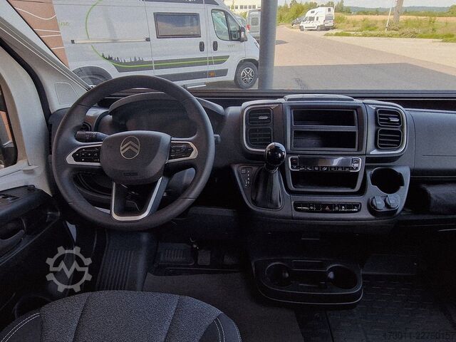 קמפרוואן PÖSSL Summit 600 Plus Automat Markise Solar Navi AHK