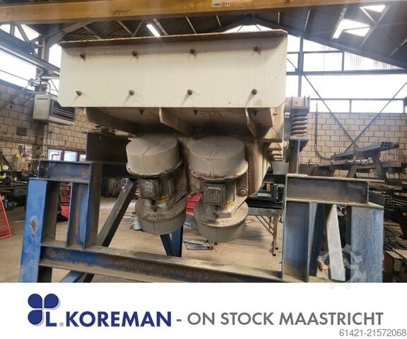 ROXON bunkerinis su vibruojančiu loviu  ROXON Hopper with Vibrating Chute