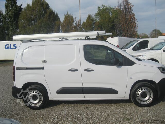 Duba panelată FIAT DOBLO'