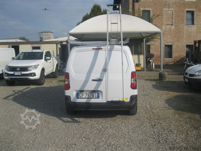 Duba panelată FIAT DOBLO'