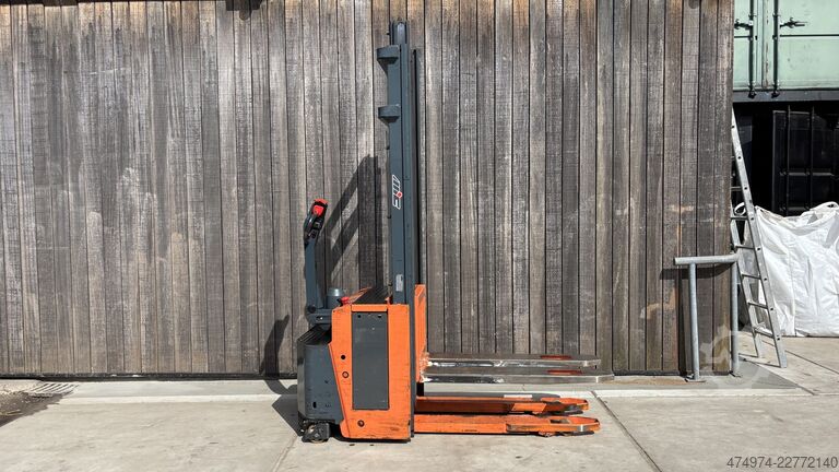 Xe nâng pallet MIC GH 130s 350T