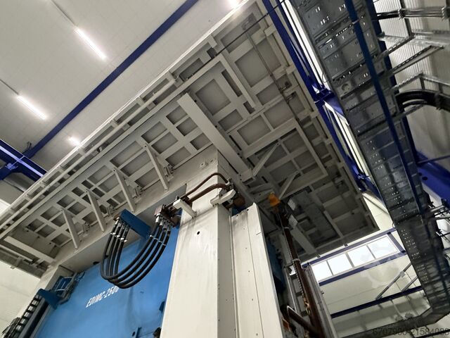 Hidrolik pres Loire Gestamp 2500-600-200/50