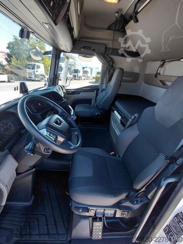 大容积牵引车头 MAN TGX 440 Mega