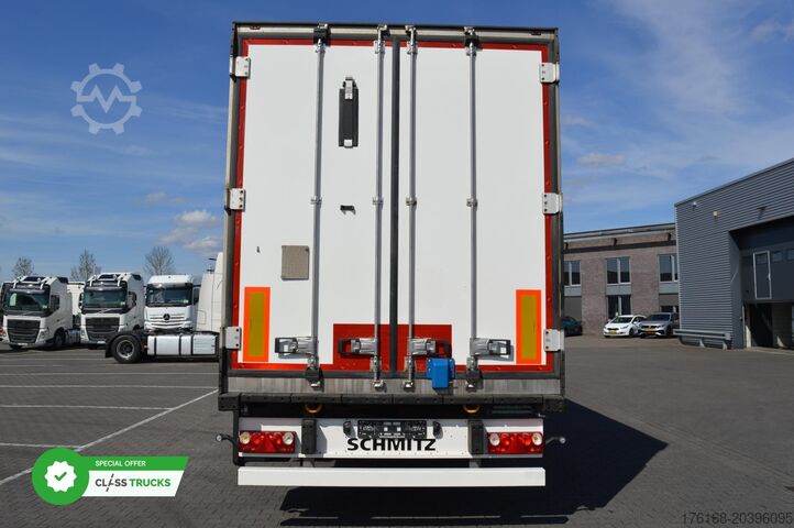 Refrižeratora puspiekabe SCHMITZ CARGOBULL SKO FP 45 Carrier Vector 1550
