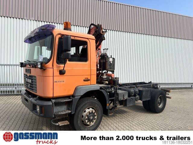 Șasiu de camion MAN 18.255 MAK 4x4 BB, Kran Atlas AK 85.1 A1