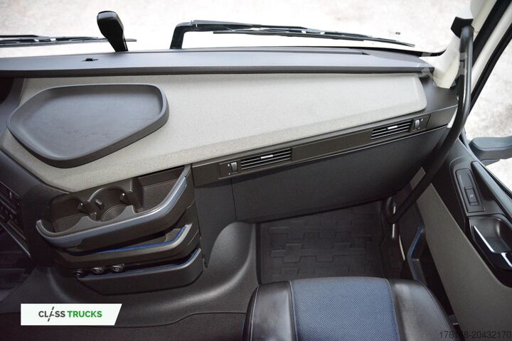 Standardna traktorska enota VOLVO FH 460 Globetrotter XL Varios i-Save