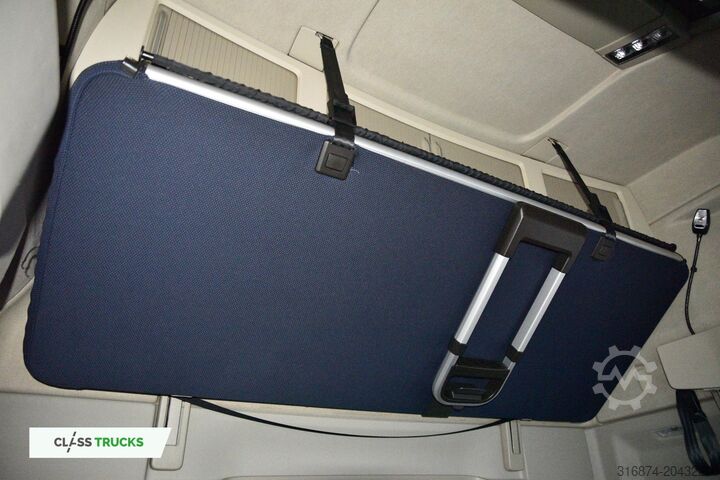 Standardna traktorska enota VOLVO FH 460 Globetrotter XL Varios i-Save