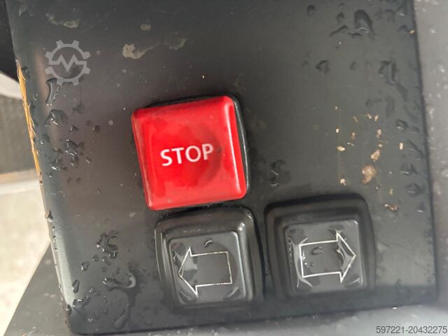 Schleppfahrzeuge Jungheinrich EZS130