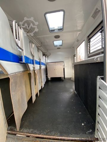 משאית להובלת בקר MAN 12 220 5 Pferde Wohnung