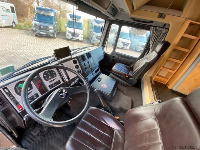 משאית להובלת בקר MAN 12 220 5 Pferde Wohnung