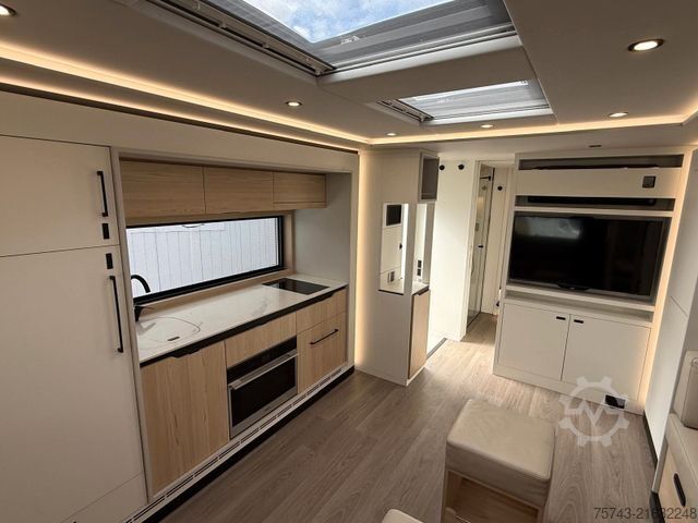 קראוון/קמפר SCANIA S500  STX MOTORHOME GARAGE