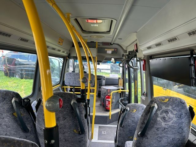 Minibus MERCEDES-BENZ Sprinter 516 City 35 - neuer Motor EVOBUS 45 65