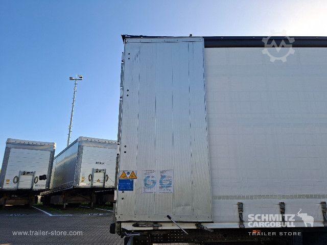 Brandalı açık yarı römork Schmitz Cargobull Curtainsider Standard Getränke