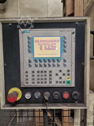 সিএনসি টেবিল ড্রিলিং মেশিন TOS VARNSDORF TOStec VARIA