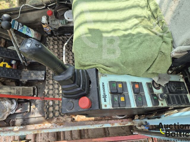 เครนเคลื่อนที่ Sennebogen 670R