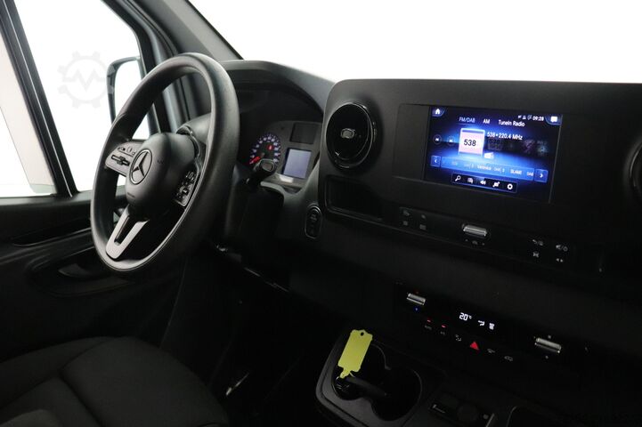 Delivery van Mercedes-Benz Sprinter 316 2.2 CDI Automaat L2H2 EURO 6 - AC/...
