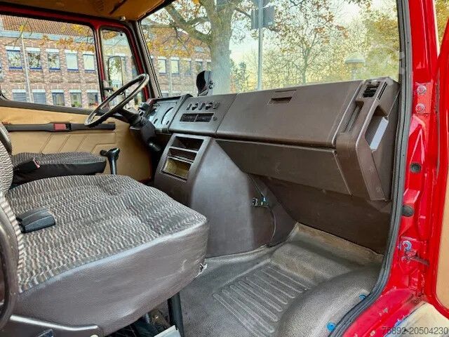 Refrigerated/frozen transport Daimler 609 D / Kühlkoffer Frigoblock / LBW