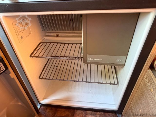 Caravan KIP KOMPAKT KK 300 HUBDACH + HINTERTÜR