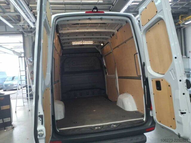 Furgoneta Mercedes-Benz Sprinter 317 CDI,L2H2,Automatik,Kamera,Navi