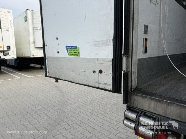 Koeloplegger Schmitz Cargobull Tiefkühler Standard Ladebordwand
