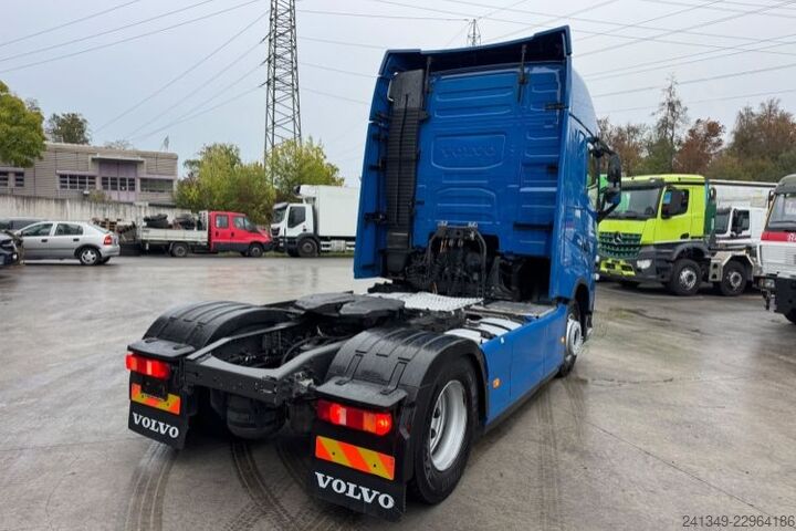 Standaard trekker VOLVO FH-460 4x2