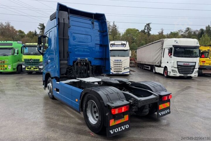 Standaard trekker VOLVO FH-460 4x2