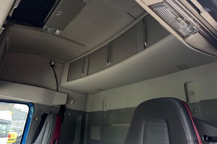 Standaard trekker VOLVO FH-460 4x2