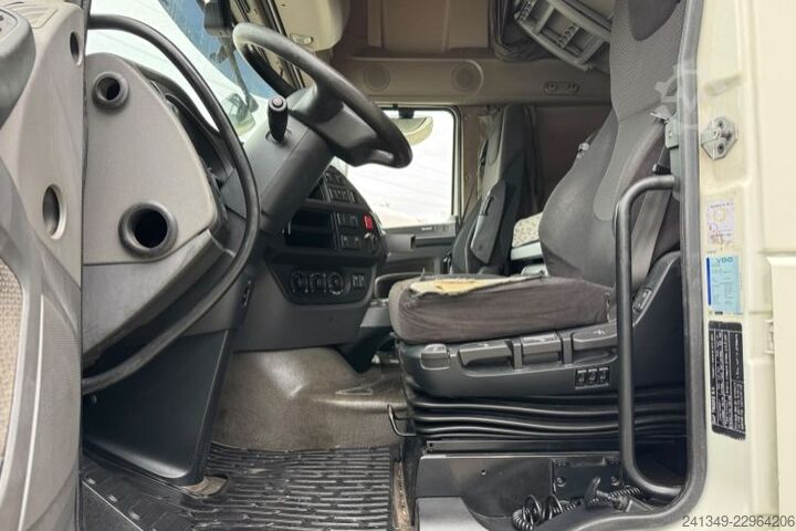 יחידת גרר סטנדרטית DAF XF460 4x2