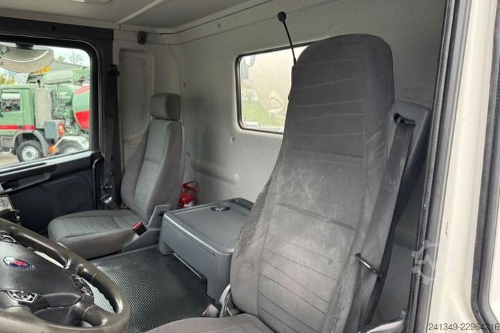 משאית מערבל בטון SCANIA G490 10x4 Liebherr 12m3