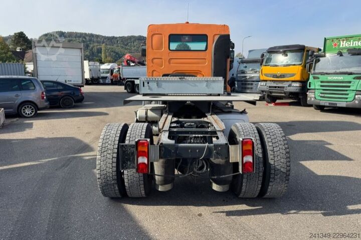 Truck chassis RENAULT Premium 370 4x2