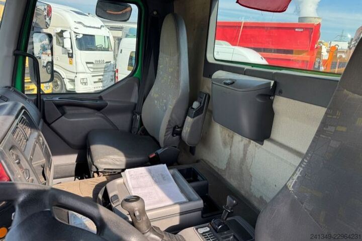 Truck chassis RENAULT Premium 370 4x2