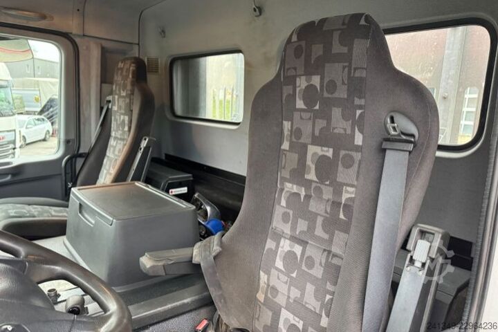 Tipper truck MERCEDES-BENZ Actros 2050 V8 4x4