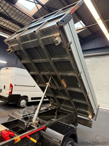Kiepwagen bestelauto NISSAN NT 400 Cabstar 3 Seiten Kipper Klima AHK 3,5T