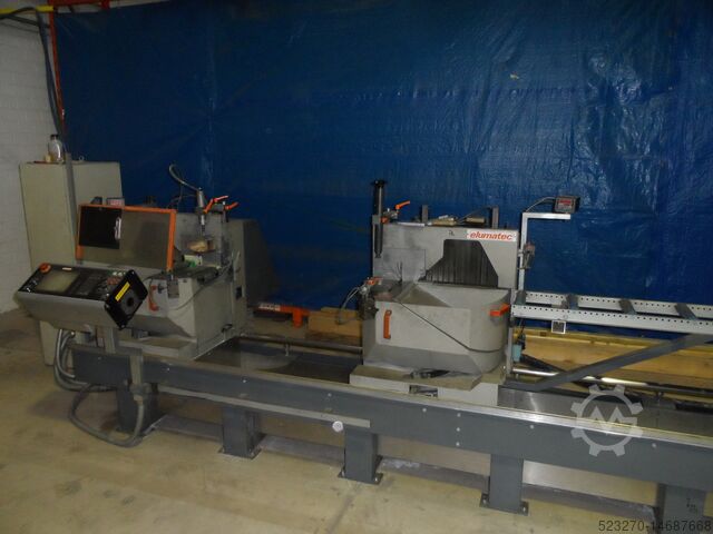 Double mitre saw with NC control 