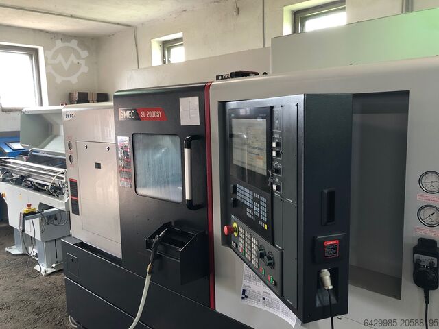 Mesin bubut CNC SMEC SL2000ASY