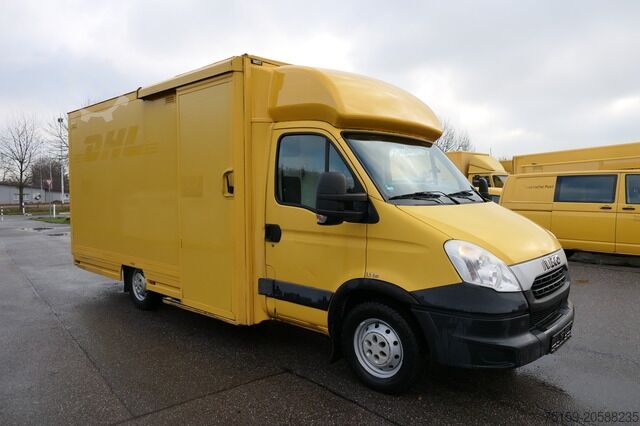 Furgão fechado iveco Daily 35 S11 C30C KURZ AUTOMATIK KAMERA Regale LUFT DURCHGANG EURO-5 CoC