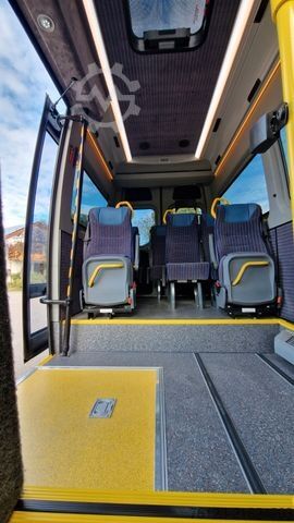 Autocarro urbano MERCEDES-BENZ Bürgerbus Sprinter 907  Niederflur 9 Sitze