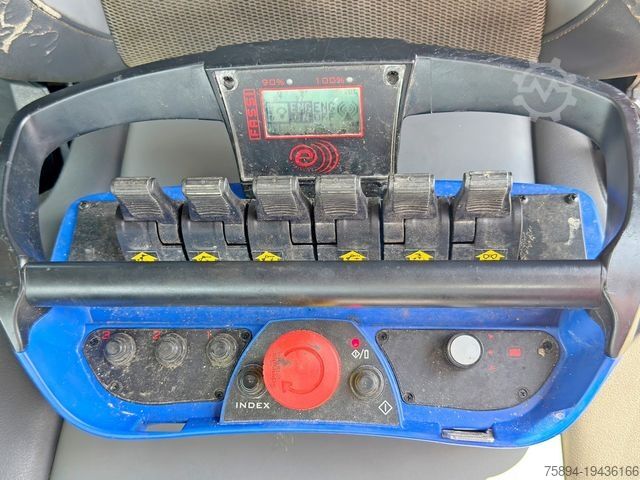 Grue montée sur camion RENAULT C 430 * FASSI F165A.0.23 + FUNK * 6x4
