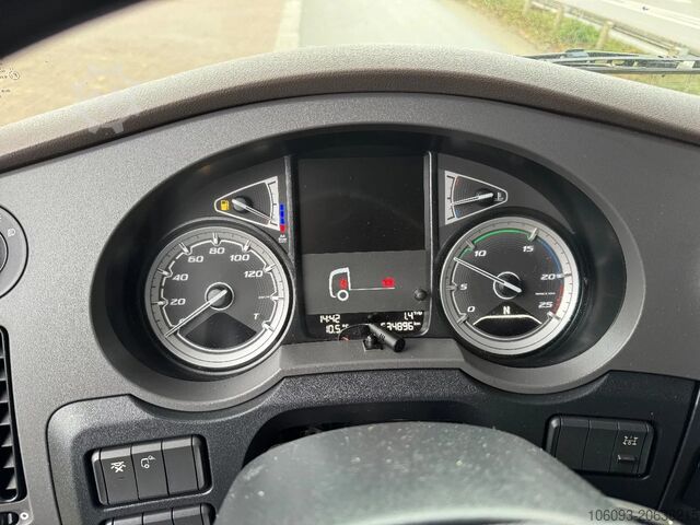 Standard-SZM DAF XF 480 Spacecab