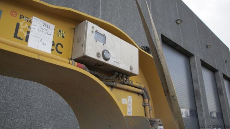 Težka oprema Liftec LTH120R-12000